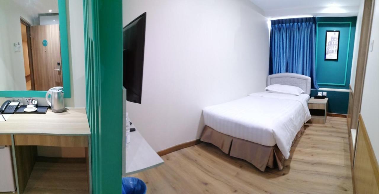 Sanctuary Hotel Янгон Екстер'єр фото