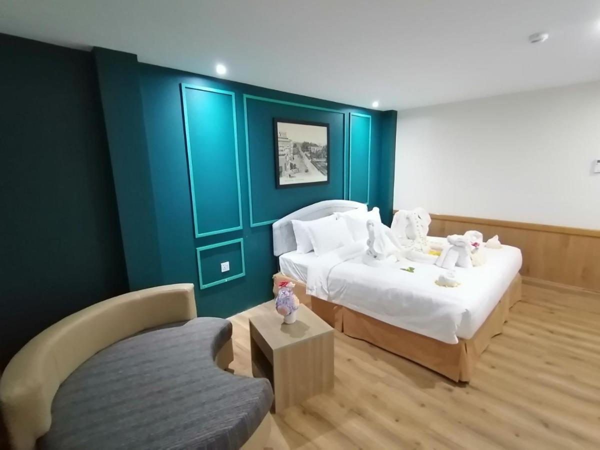 Sanctuary Hotel Янгон Екстер'єр фото